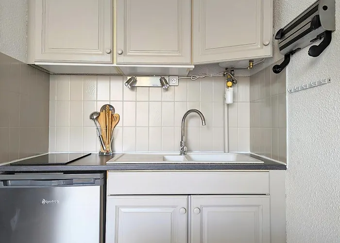 Au Calme + Parking *