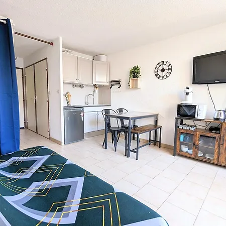 Au Calme + Parking Appartement Agde