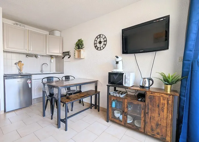 Au Calme + Parking * Agde